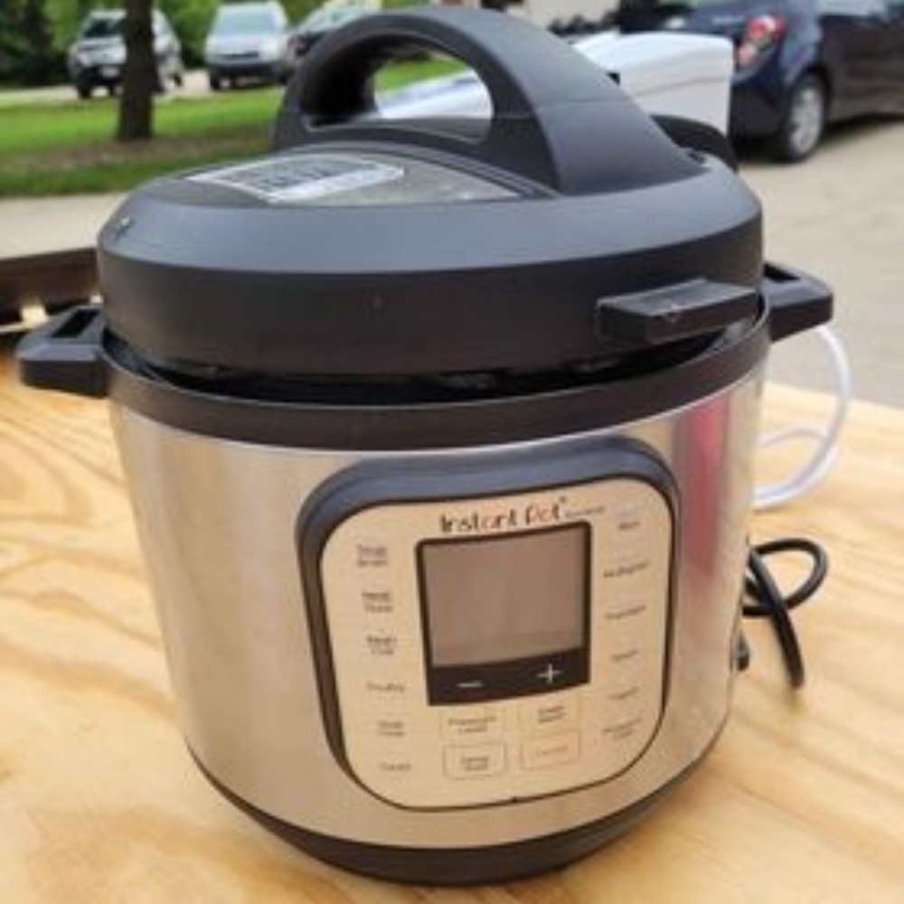 Instant pot (9.5 quarts )